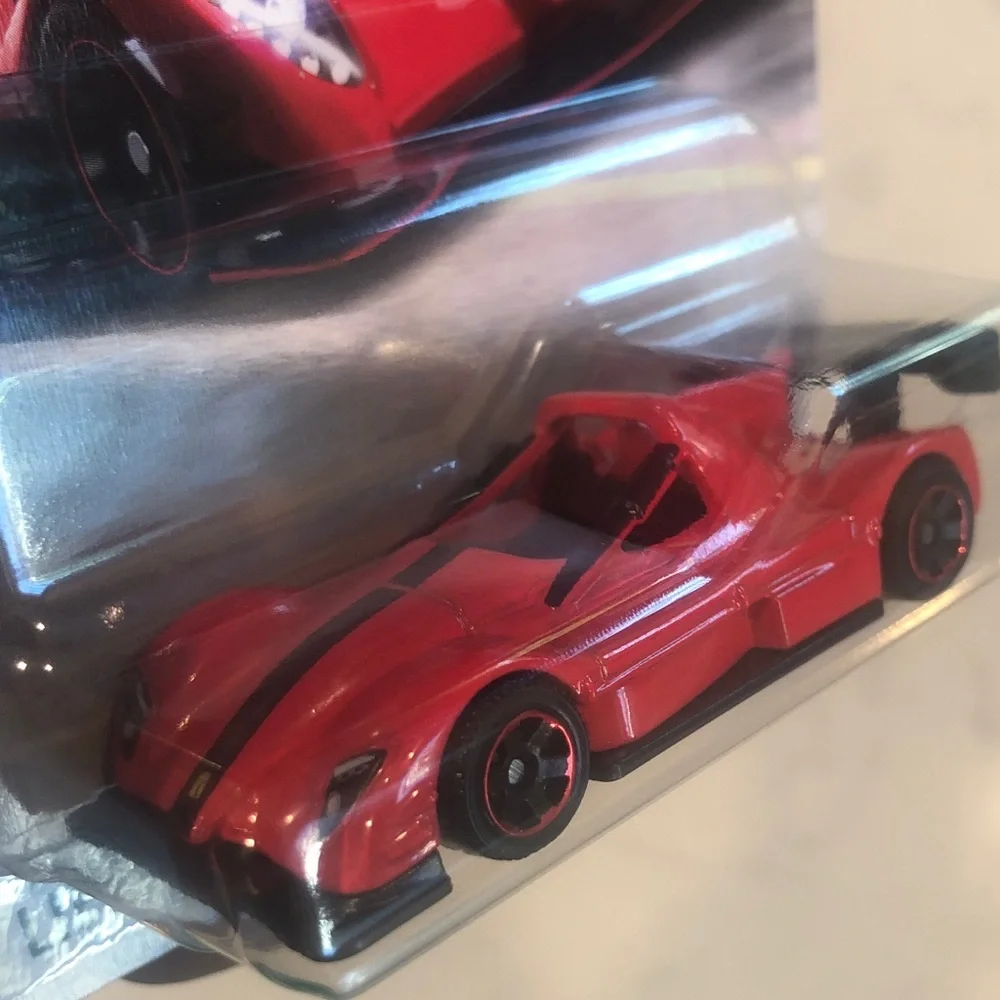 Mattel Matchbox Radical SR3 XXR Red Car